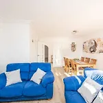 Villa Varon Blue